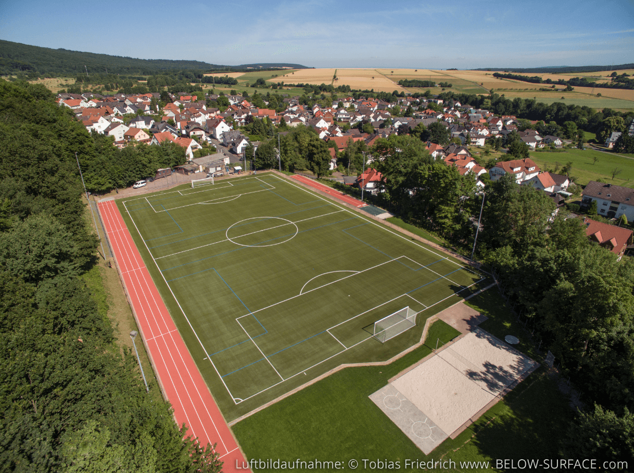 Sportplatz von Oben